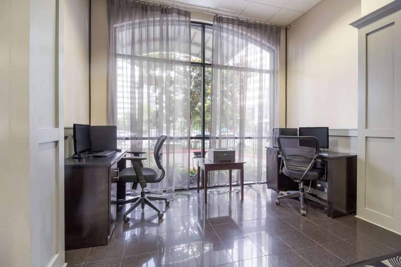 Surestay Plus Hotel By Best Western Houston Medical Center Buitenkant foto