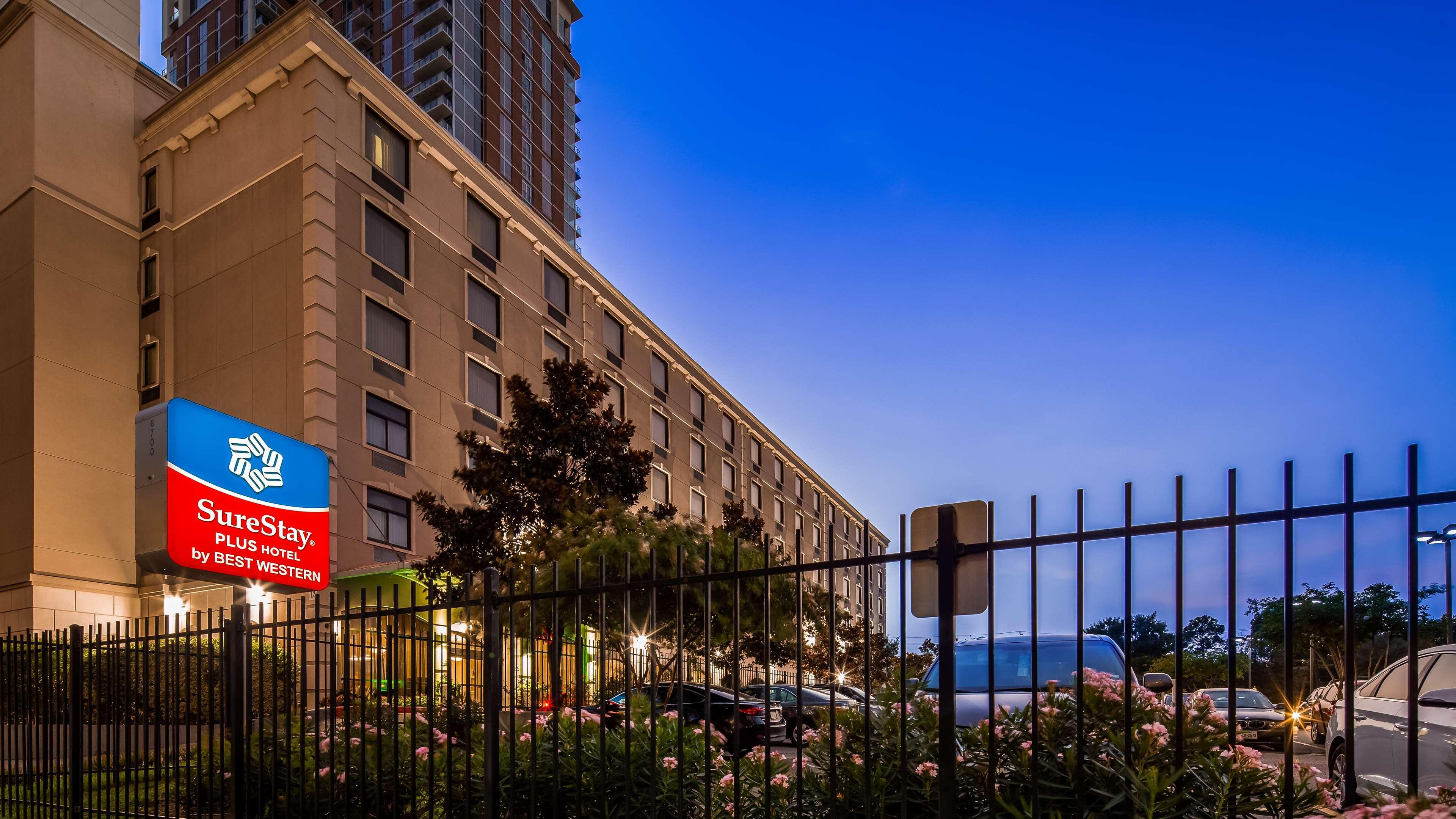 Surestay Plus Hotel By Best Western Houston Medical Center Buitenkant foto